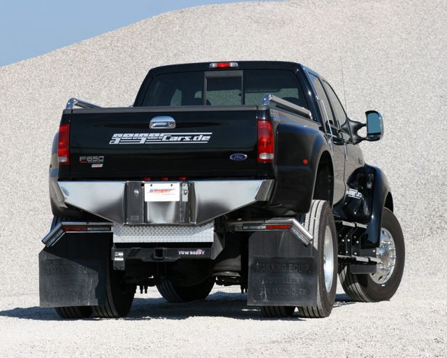 Ford_F-650_103813_20080708.jpg