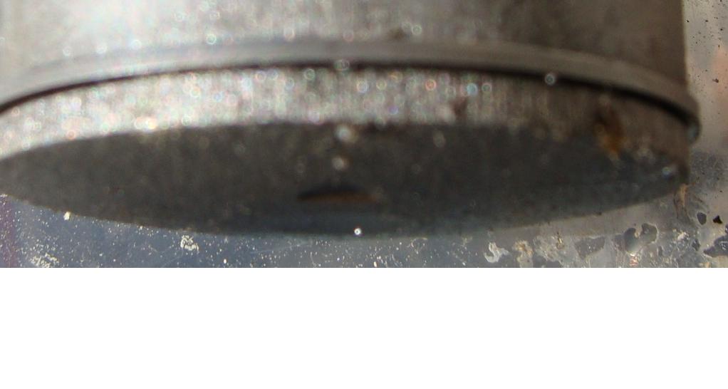 Kolben mit kratzer 2.JPG
