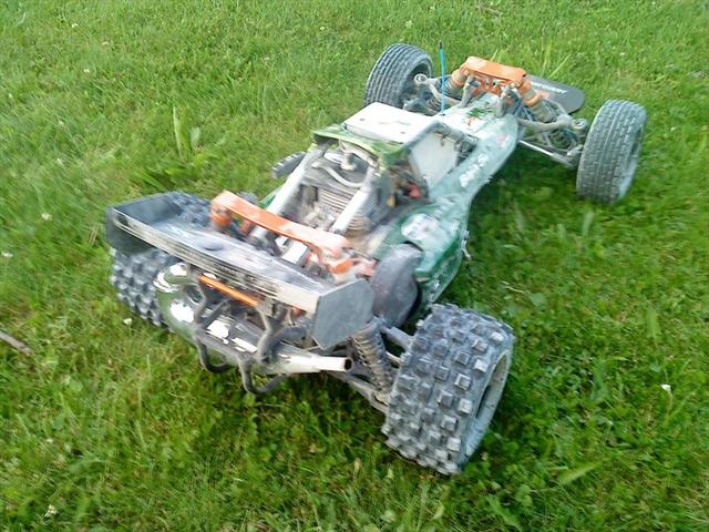 35542_139033026110668_100000119151565_410195_3041191_n (Small).jpg